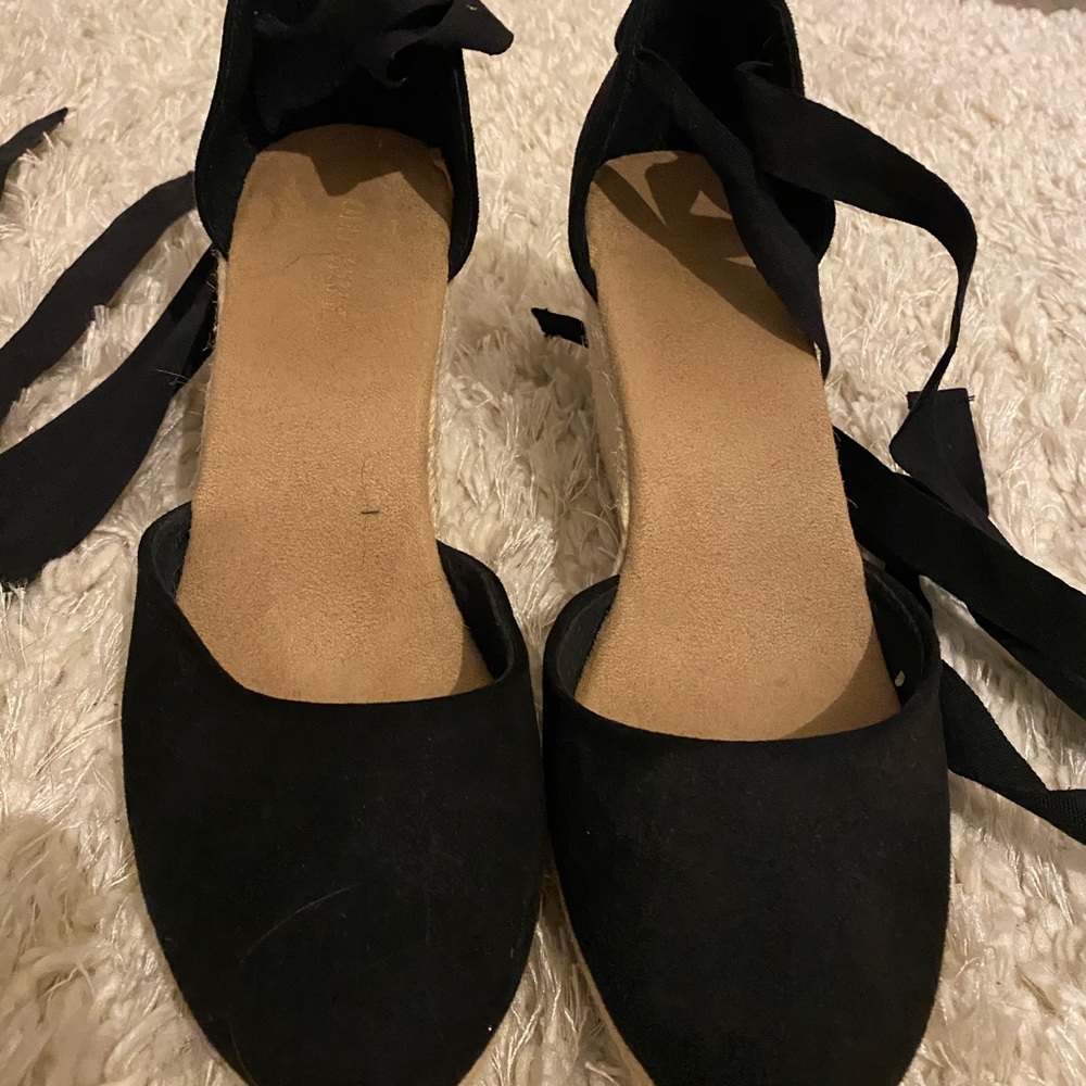 Old navy tie up wedges!